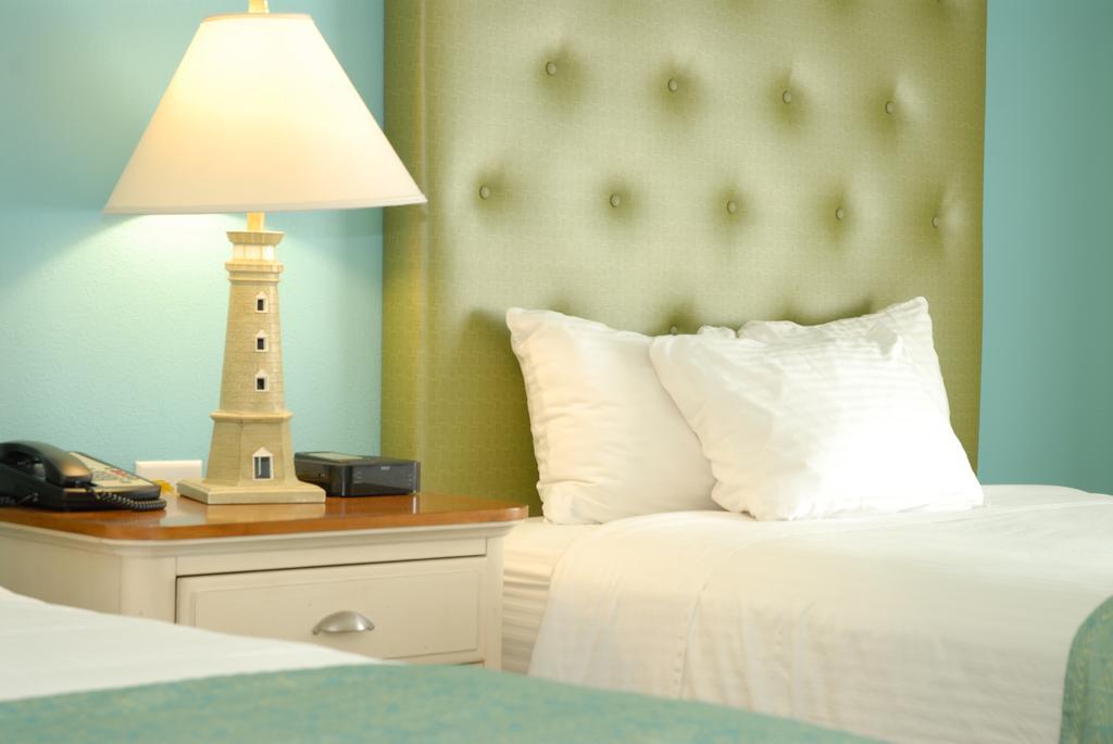 Sugar Beach Resort Hotel Traverse City Habitación foto